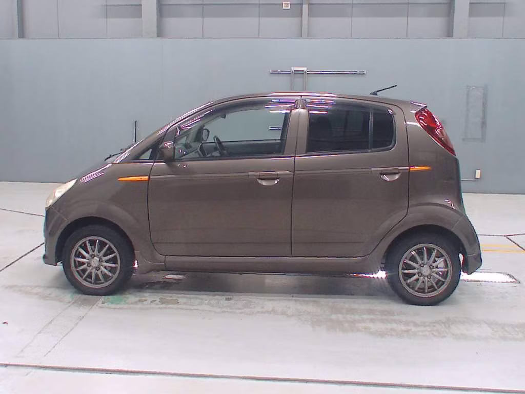 SUBARU R2