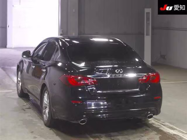 NISSAN FUGA