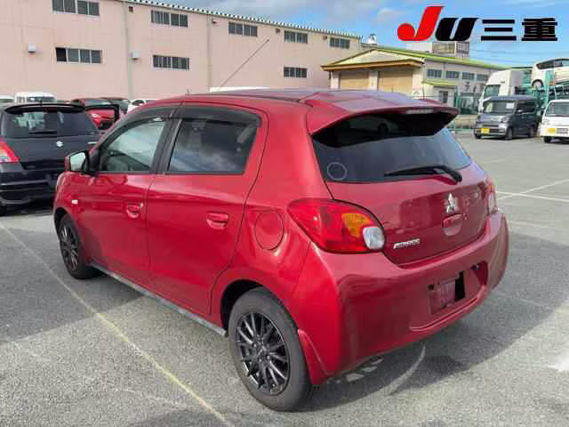 MITSUBISHI MIRAGE
