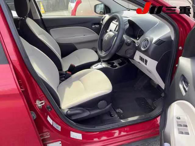 MITSUBISHI MIRAGE