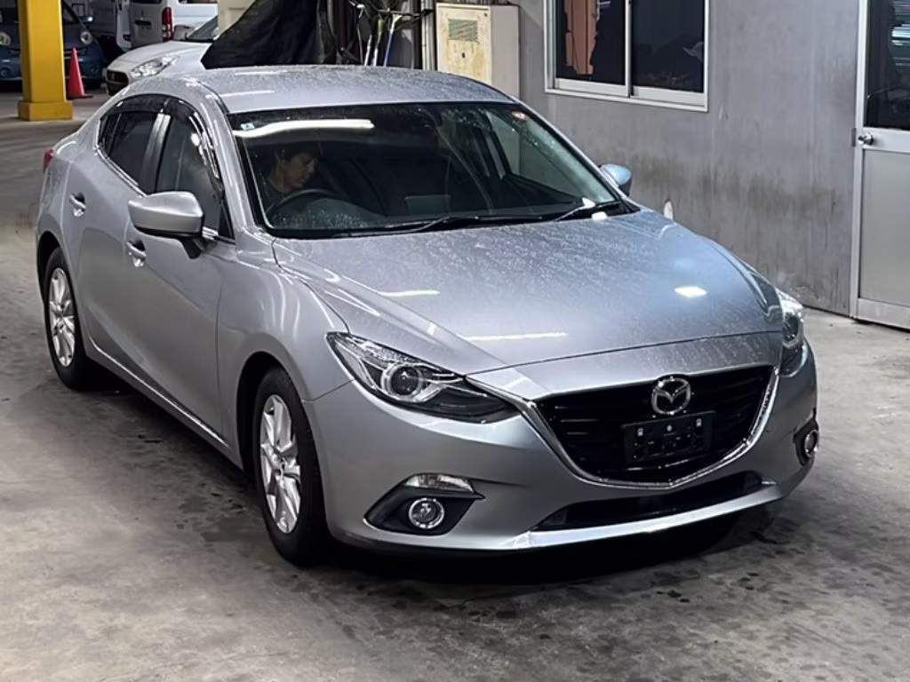 MAZDA AXELA