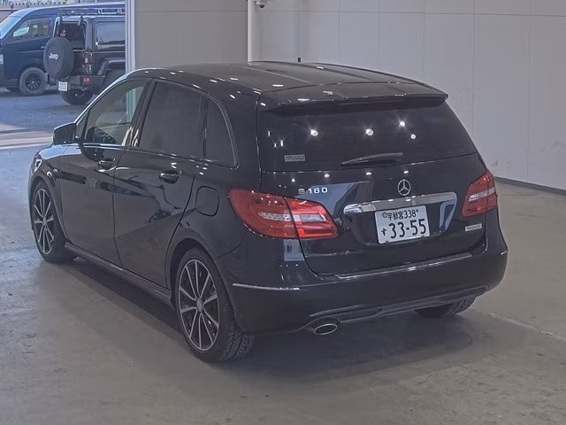 MERCEDES-BENZ B-CLASS