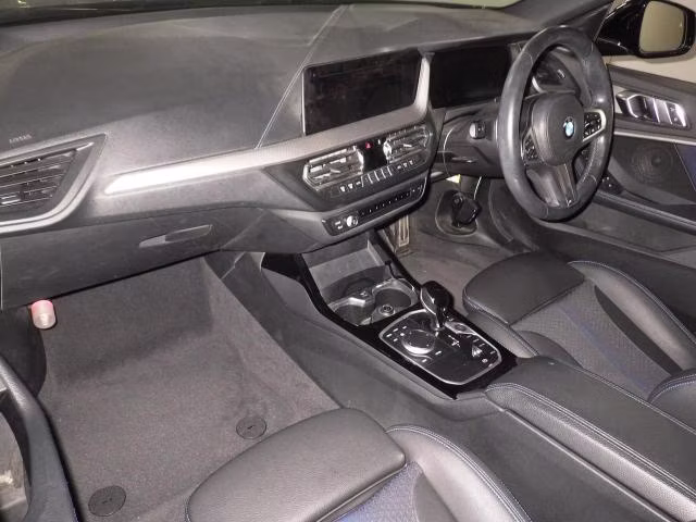BMW 1-SERIES