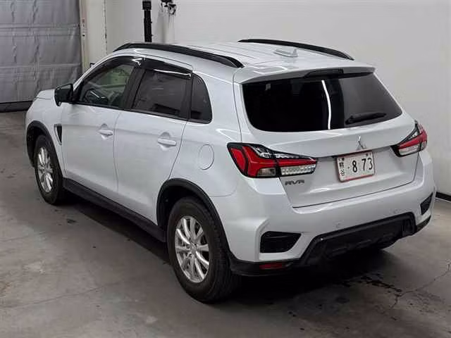 MITSUBISHI RVR
