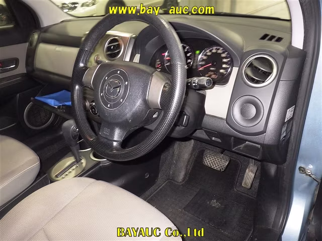 MAZDA VERISA