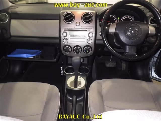 MAZDA VERISA