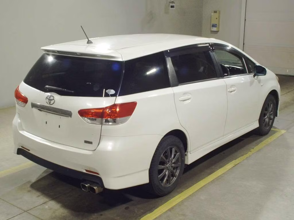 TOYOTA WISH