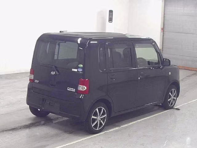 DAIHATSU MOVE CONTE