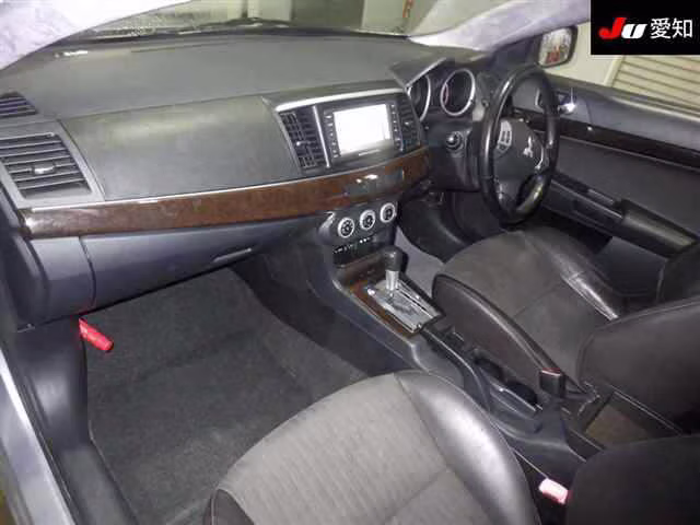 MITSUBISHI GALANT FORTIS