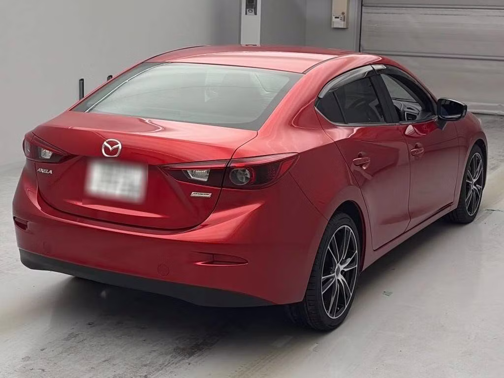 MAZDA AXELA