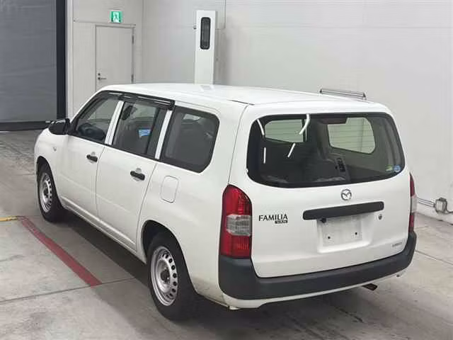 MAZDA FAMILIA