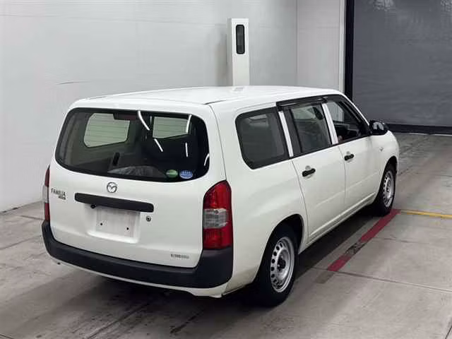 MAZDA FAMILIA