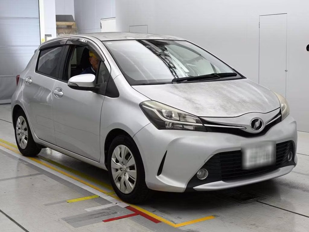 TOYOTA VITZ