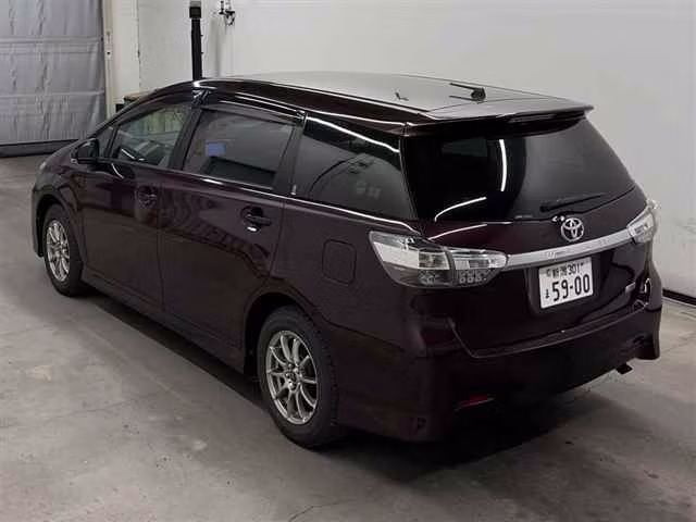 TOYOTA WISH