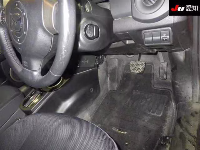 MAZDA VERISA
