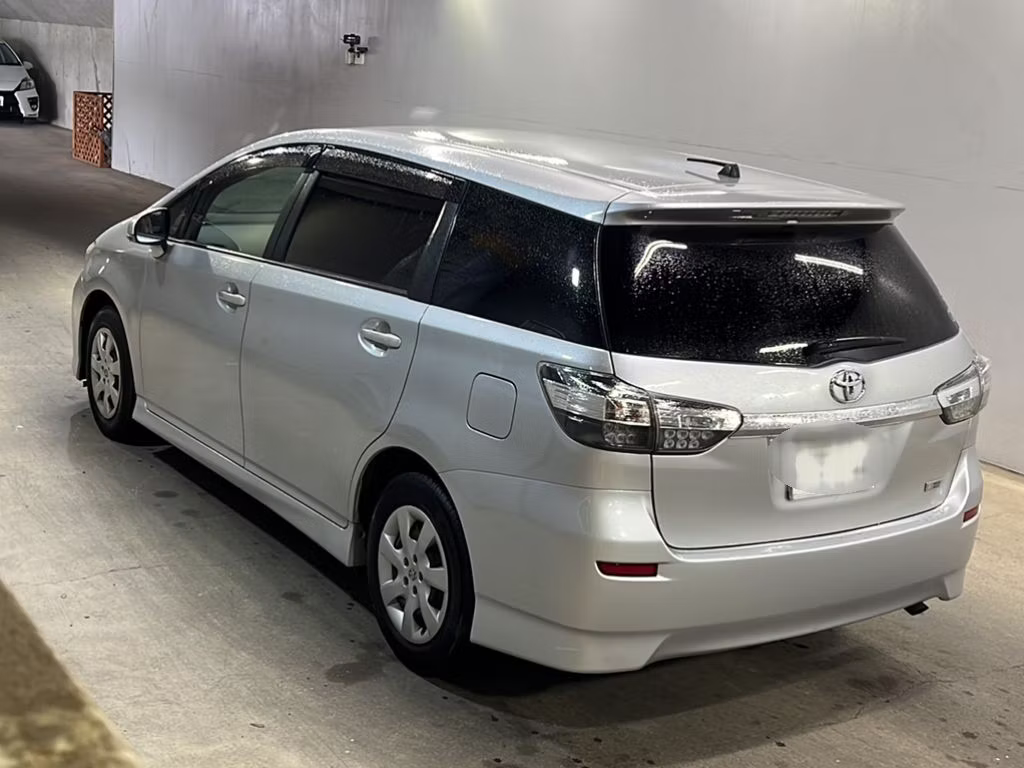 TOYOTA WISH