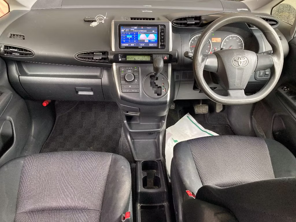 TOYOTA WISH
