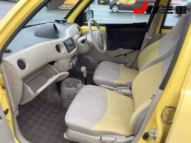 DAIHATSU ESSE