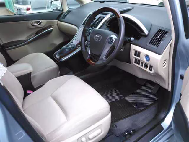 TOYOTA SAI