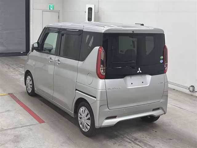 MITSUBISHI EK SPACE