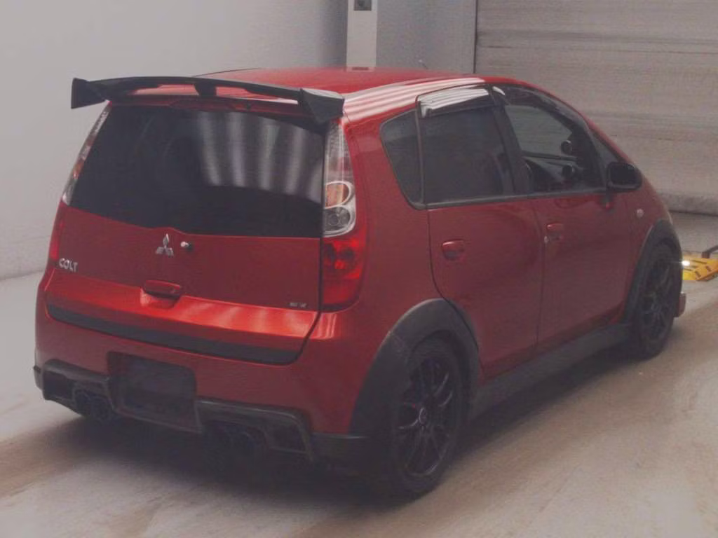 MITSUBISHI COLT