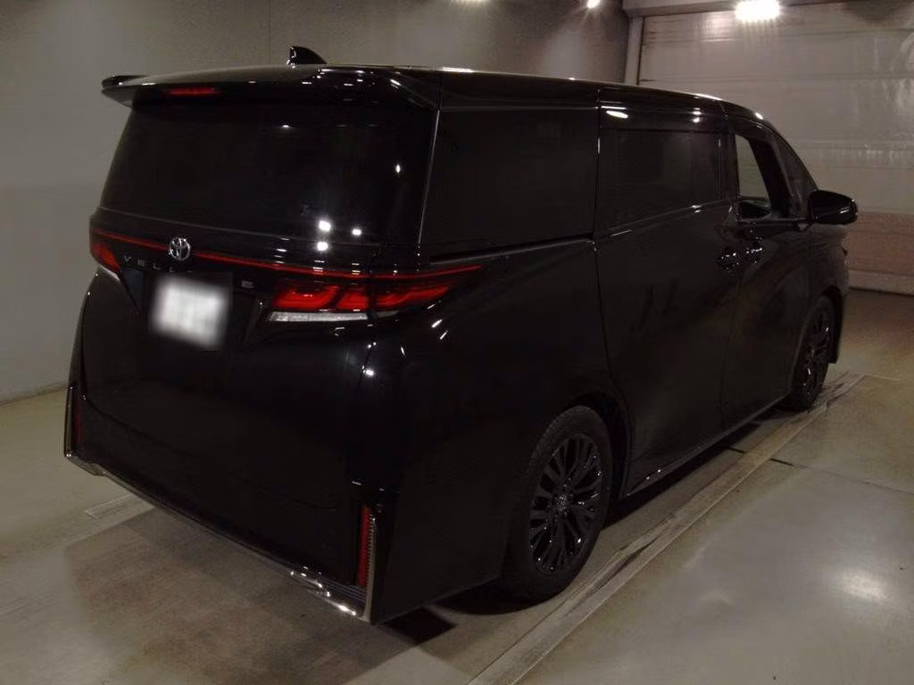 TOYOTA VELLFIRE