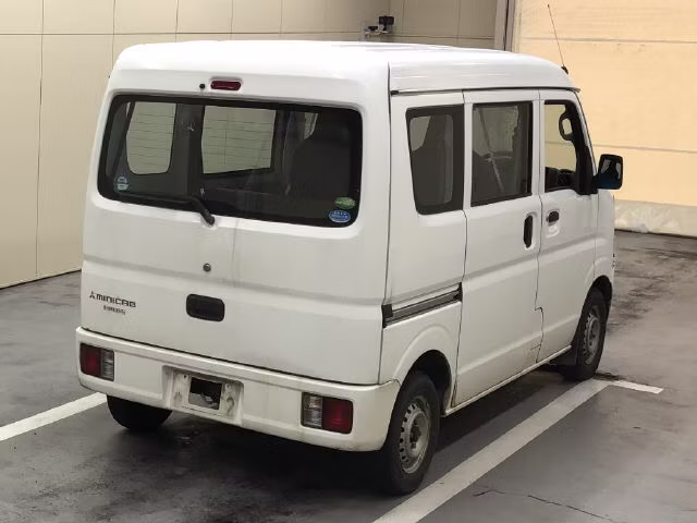 MITSUBISHI MINICAB