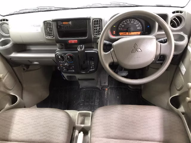 MITSUBISHI MINICAB
