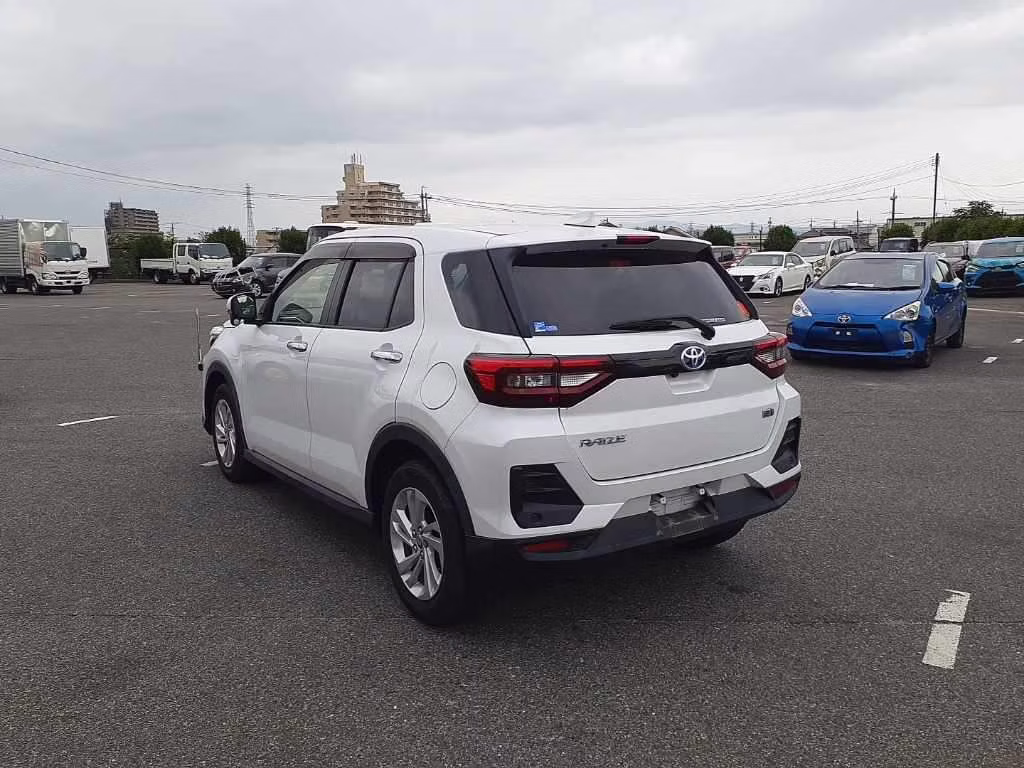 TOYOTA RAIZE