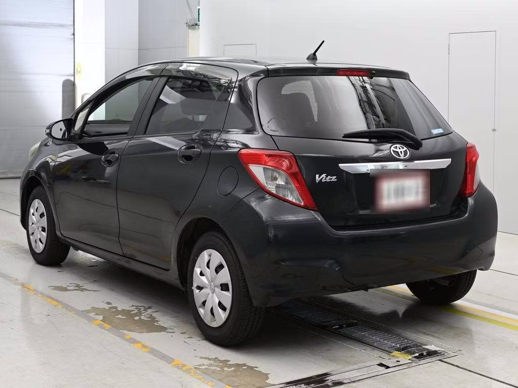 TOYOTA VITZ