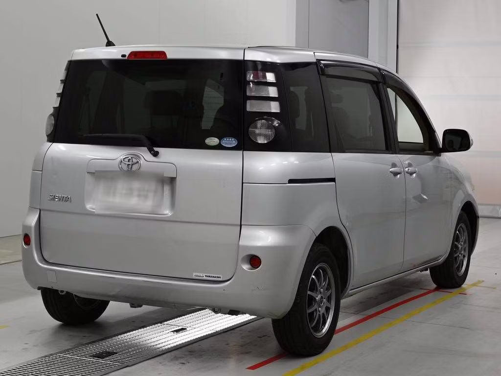 TOYOTA SIENTA