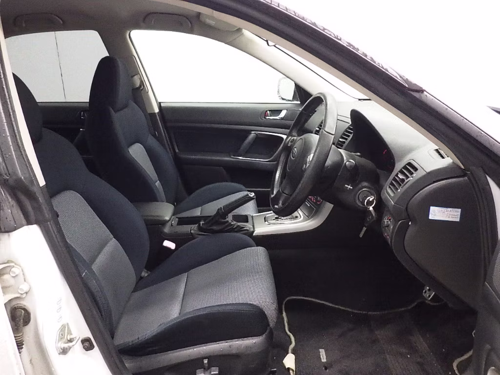 SUBARU LEGACY B4