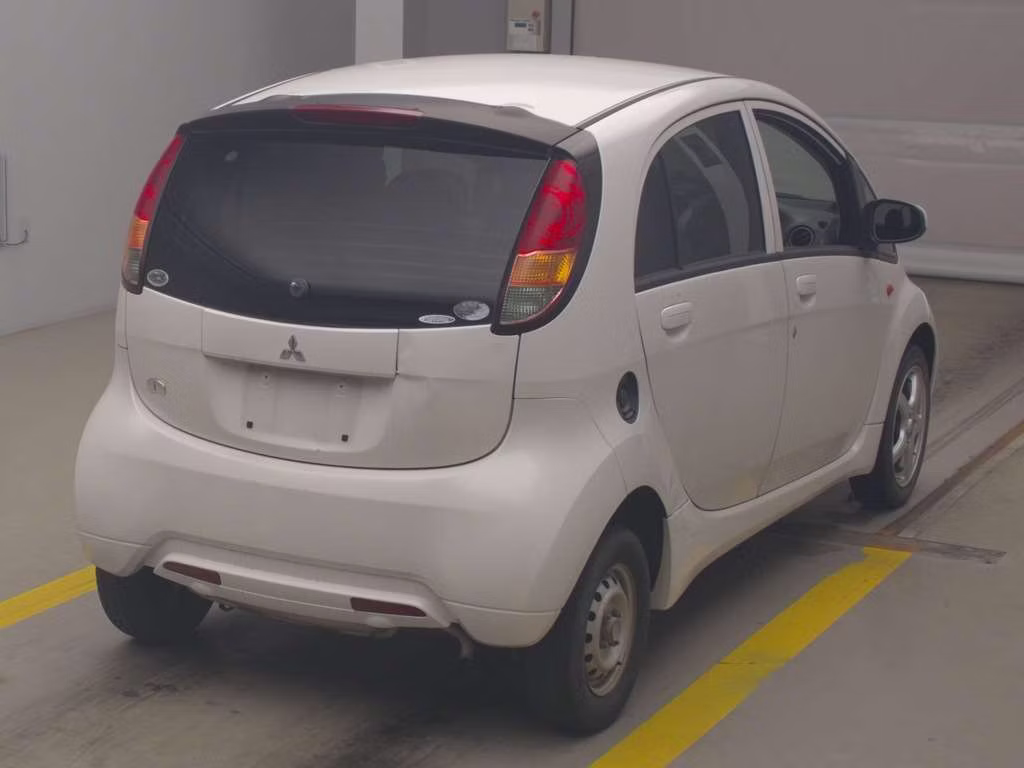 MITSUBISHI I