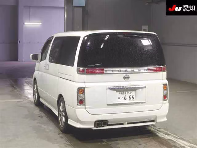 NISSAN ELGRAND