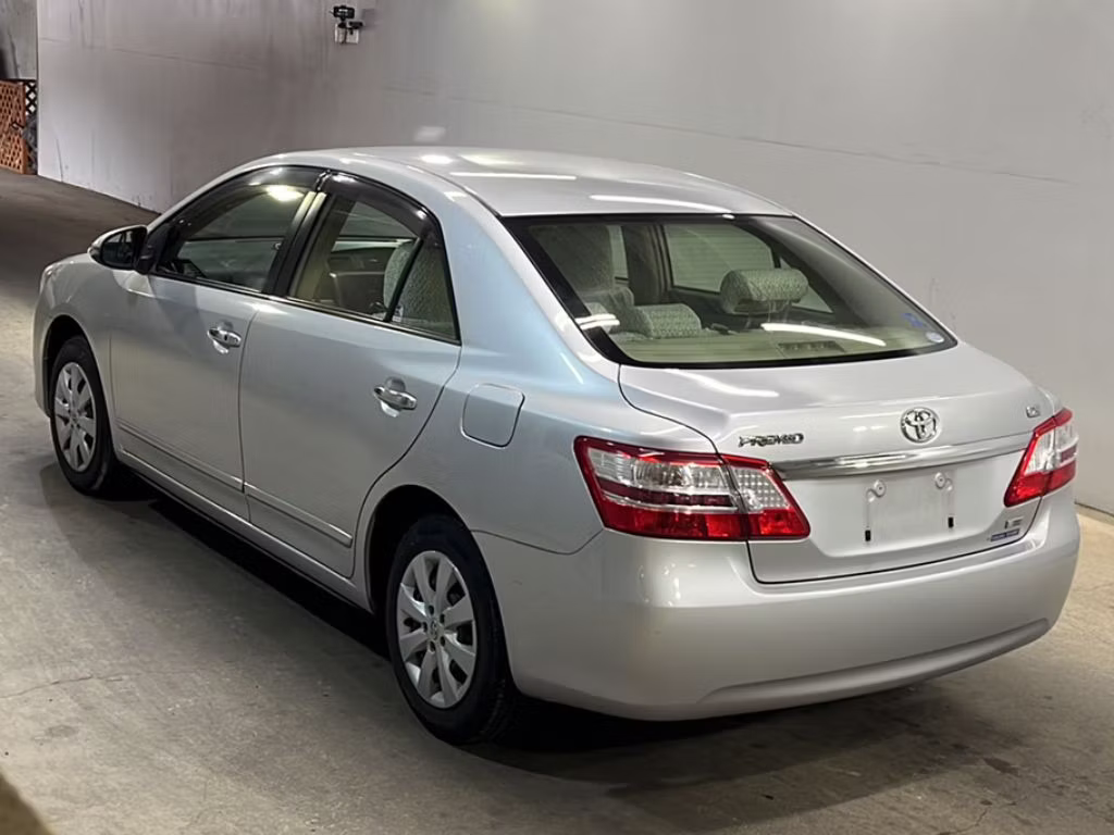 TOYOTA PREMIO