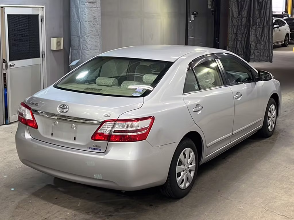 TOYOTA PREMIO