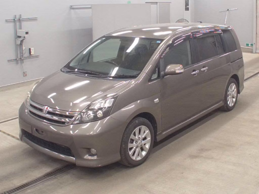 TOYOTA ISIS