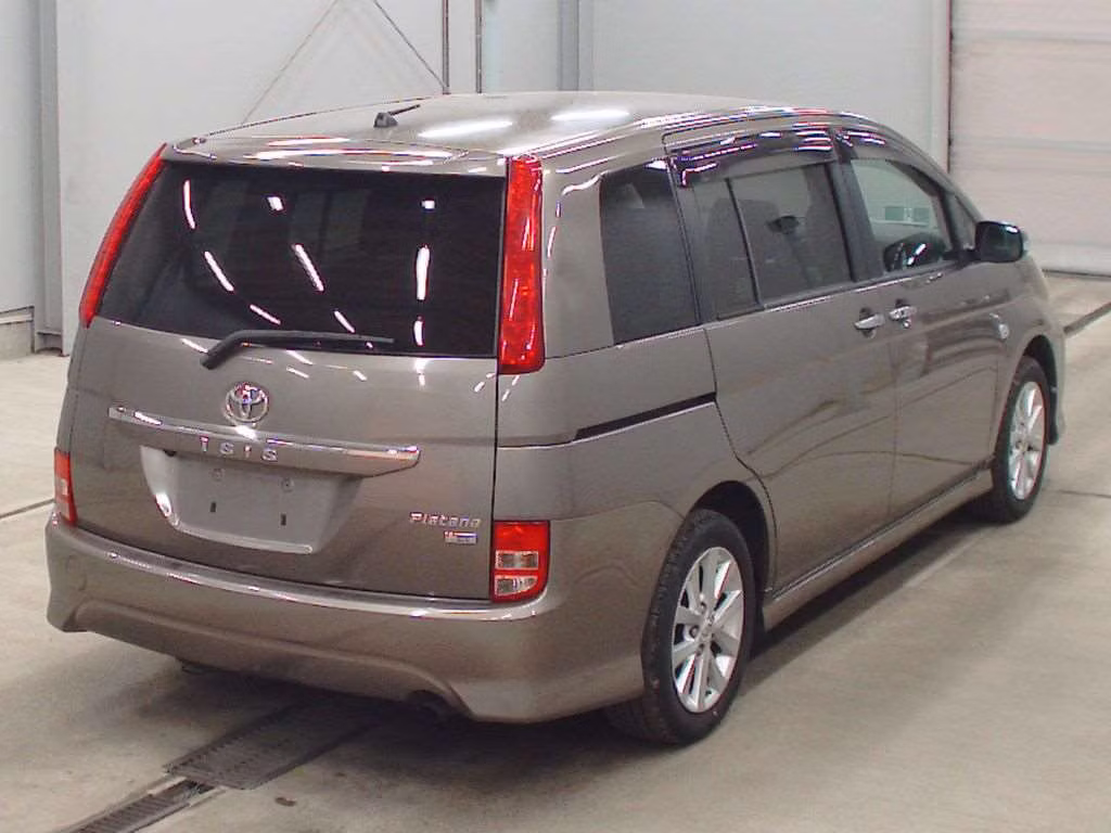 TOYOTA ISIS