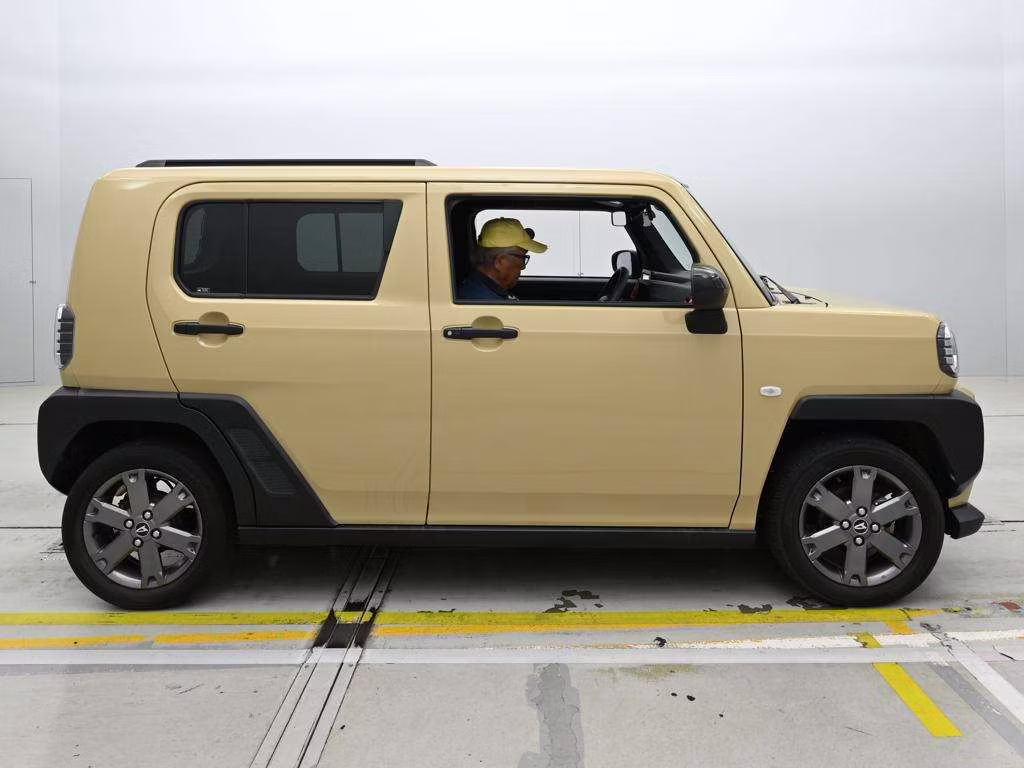 DAIHATSU TAFT