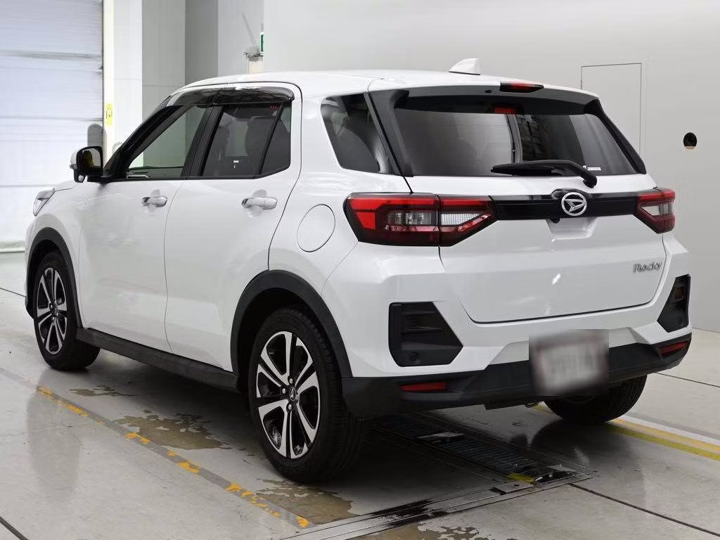 DAIHATSU ROCKY