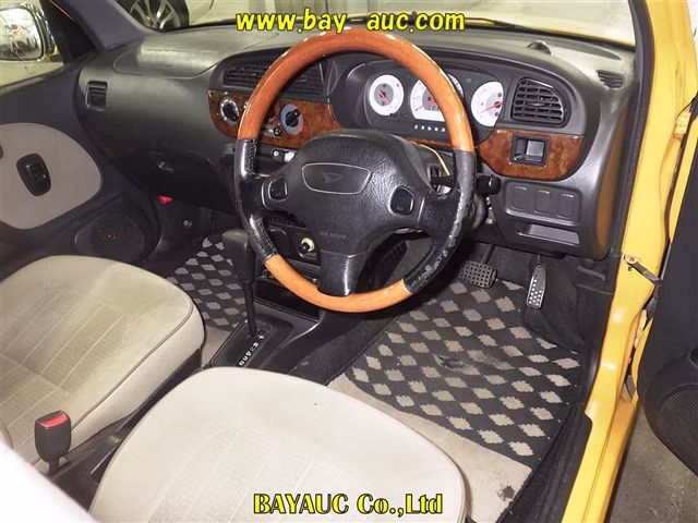 DAIHATSU MIRA GINO