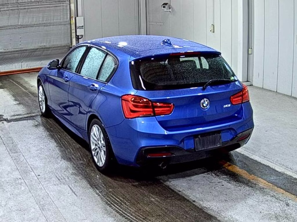 BMW 1-SERIES