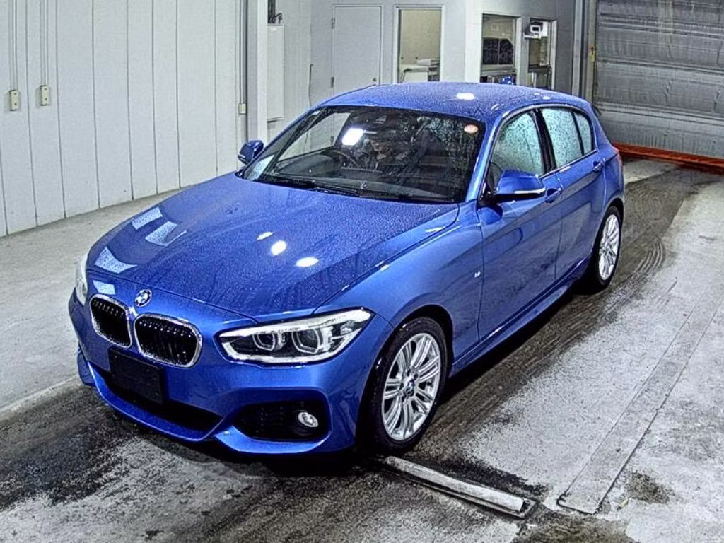 BMW 1-SERIES