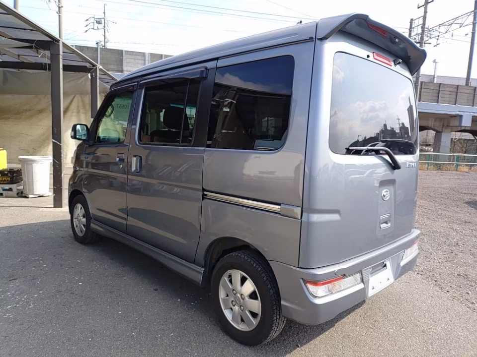 DAIHATSU ATRAI