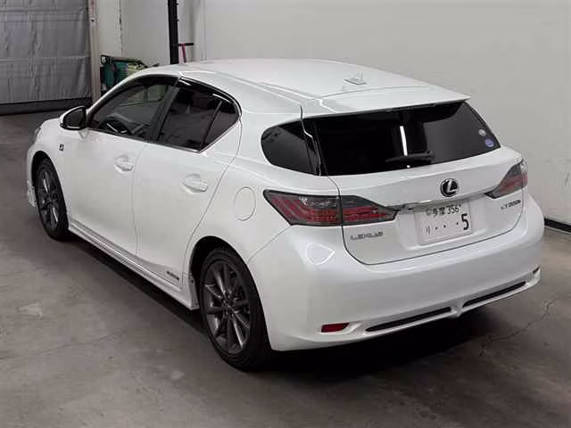 LEXUS CT200H