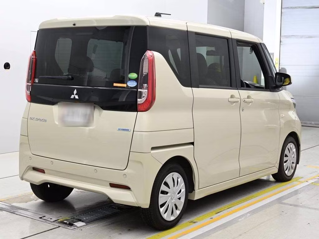 MITSUBISHI EK SPACE