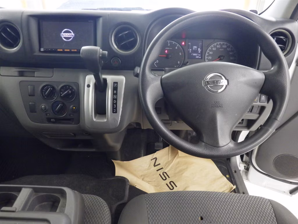NISSAN NV350 CARAVAN