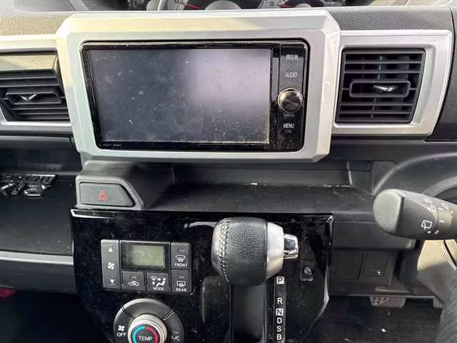 TOYOTA PIXIS MEGA