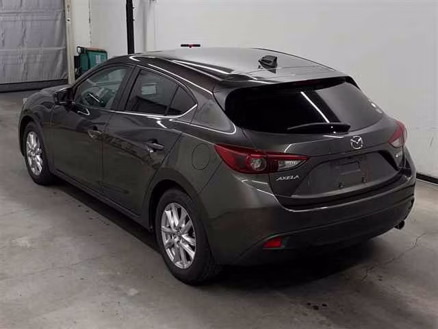 MAZDA AXELA