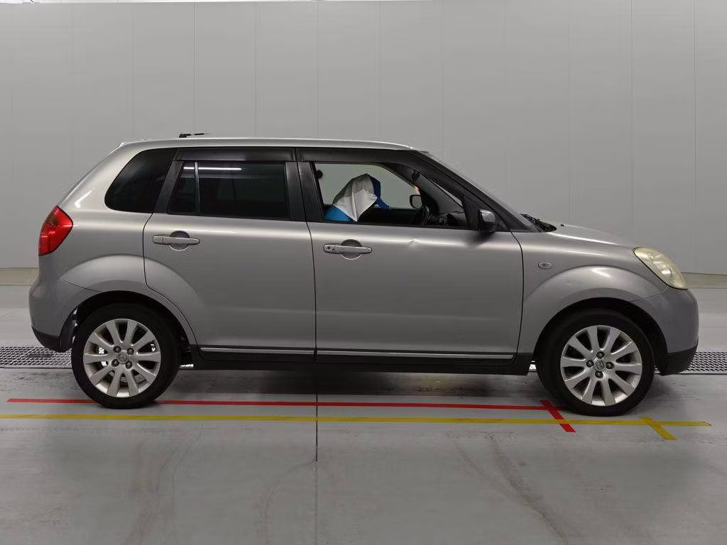MAZDA VERISA